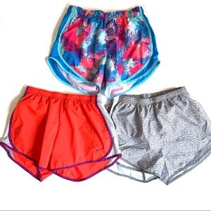 { Nike } Bundle of THREE Nike Shorts Sz Medium